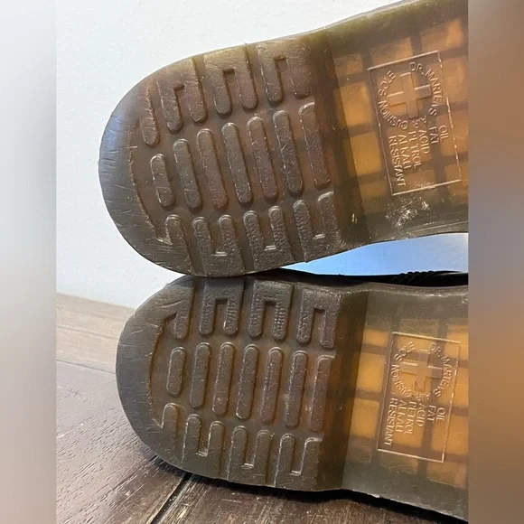 Dr. Martens Brown Leather Lace Up Boots Mens size 8 Women’s size 9 - Picture 11 of 11